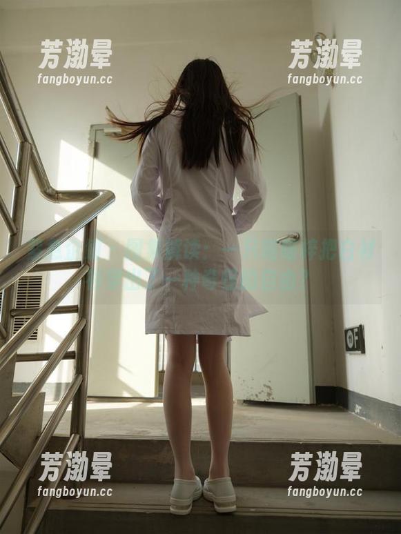 紧急企划 - 图集解读：一只喵喵梓把白衬衫穿出了一种奇怪的自由？