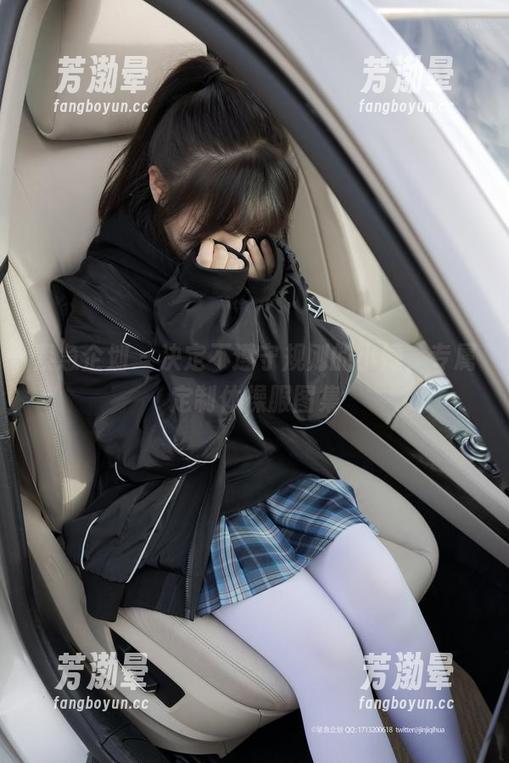 紧急企划-小婕 紧急企划 - 决定不遵守规则的小婕,专属定制体操服图集