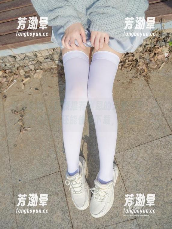 紧急企划-小恩 紧急企划 - 强烈推荐小恩的天使写真,不光好看,还能偷偷下载,可恶!