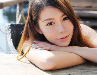 美媛馆 – Cris_卓娅祺的黑色写真，高清到可以让你一秒入神，喔不，是两秒…