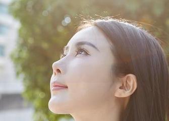 蜜桃社 – 伊琳的可爱写真，点击下载，备忘录里一定要有这种滤镜，要不然太不完整。