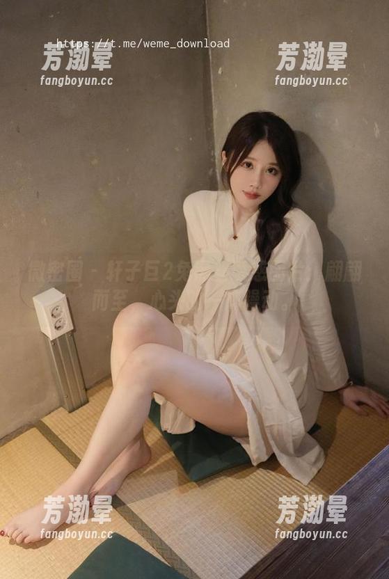 轩子巨2兔 微密圈 - 轩子巨2兔黑丝诱惑图片:翩翩而至,心头的一阵躁动。