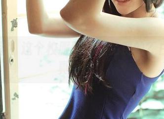 青豆客 – 这个校服图集是免费的？白一晗真会挑！