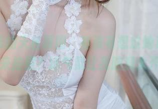 鹿野希的天台原图，有没有想过她其实只是来拍照？这气氛让我脑洞大开。